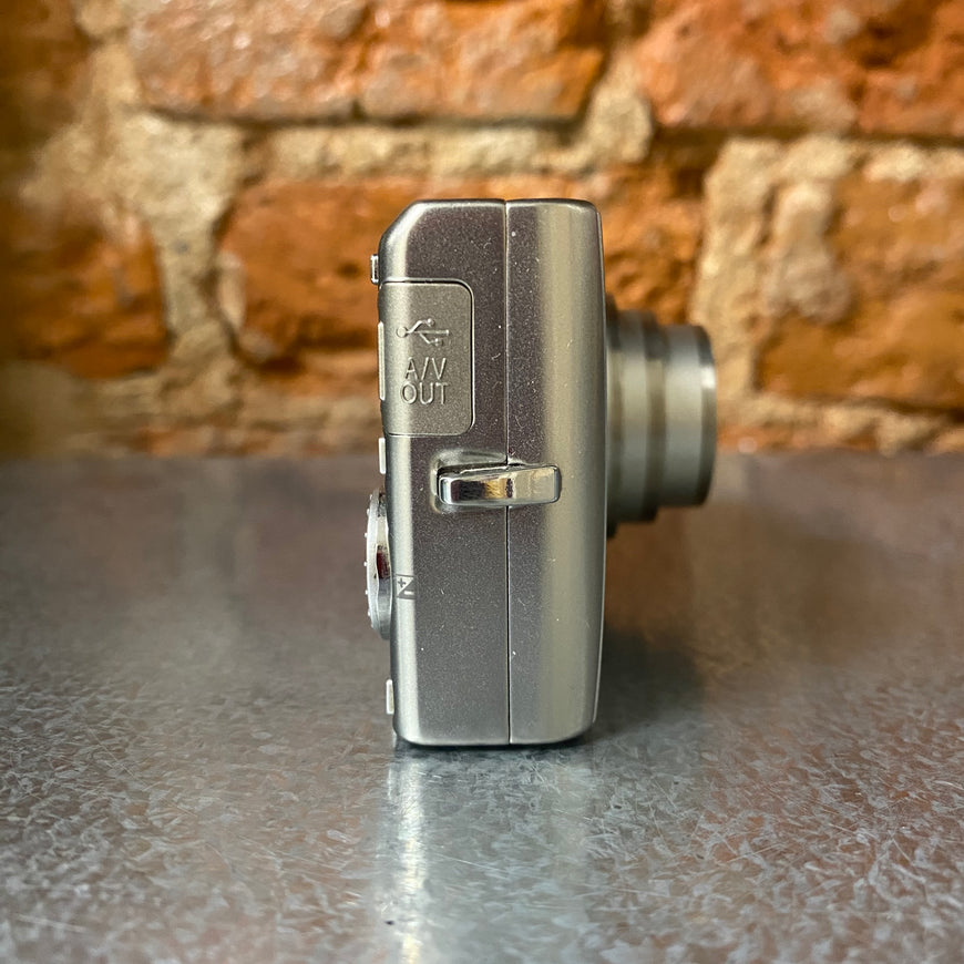 Nikon Coolpix S500 цифровой фотоаппарат металлический