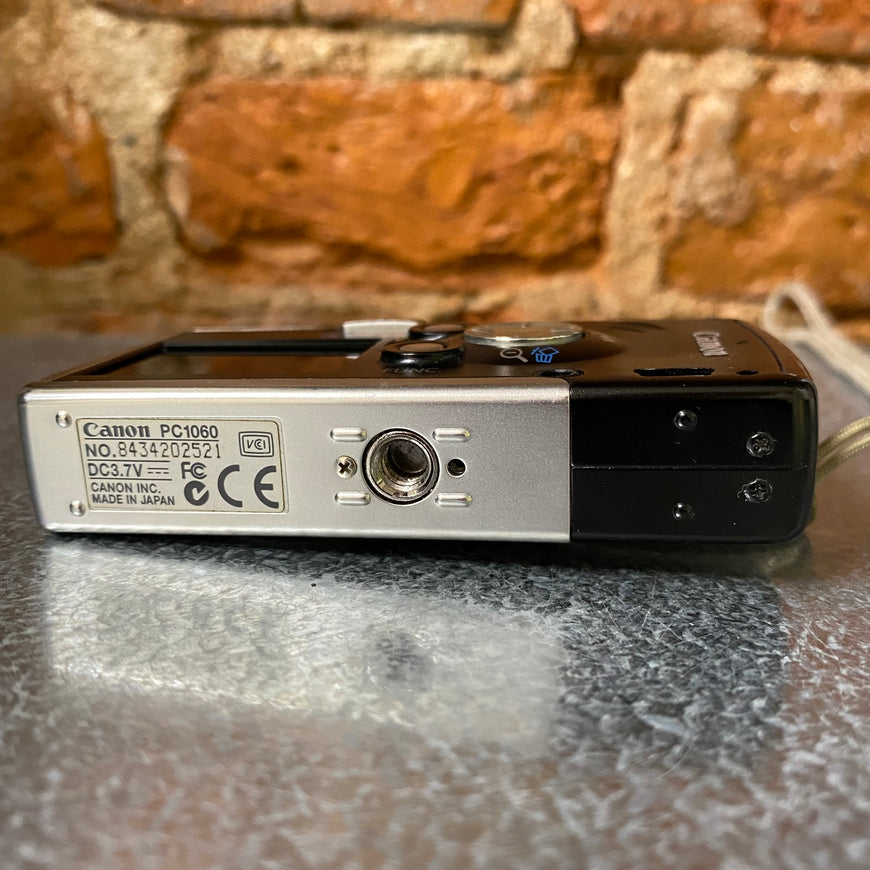 Canon IXUS i черный цифровой фотоаппарат