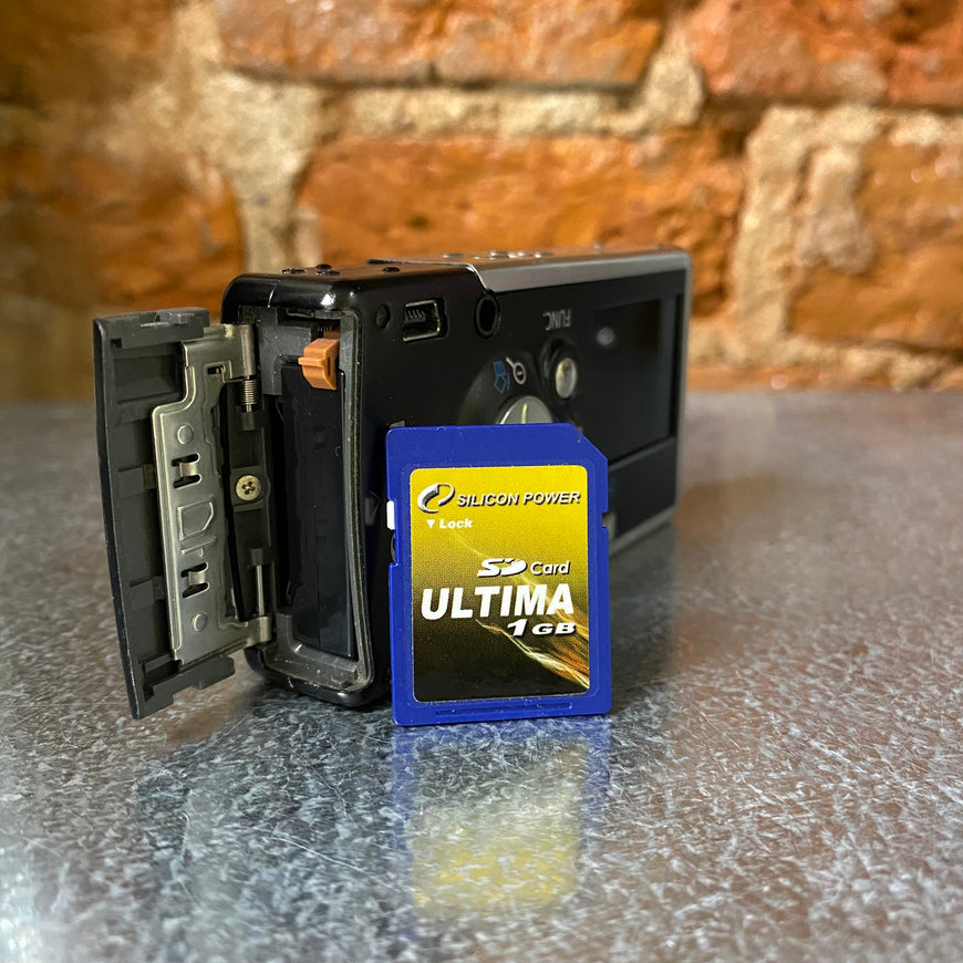 Canon IXUS i черный цифровой фотоаппарат