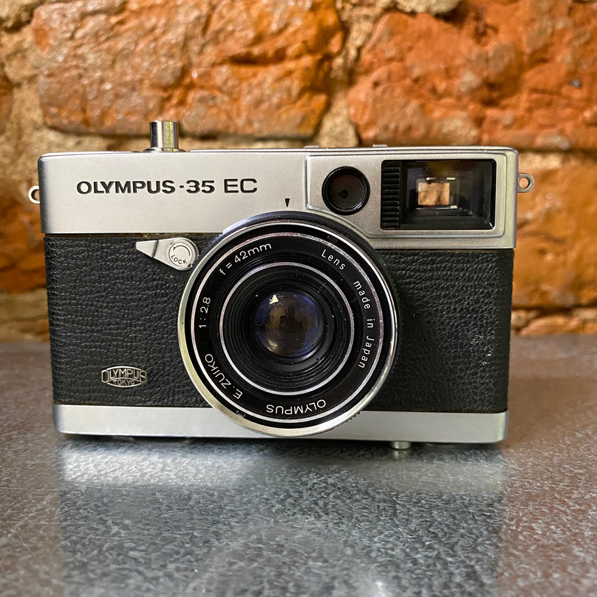 Olympus 35 EC Zuiko 2.8 пленочный фотоаппарат