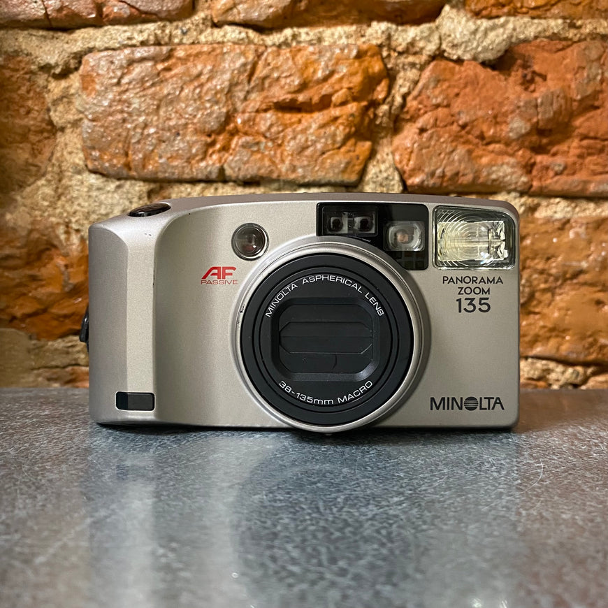 Minolta Panorama zoom 135 пленочный фотоаппарат