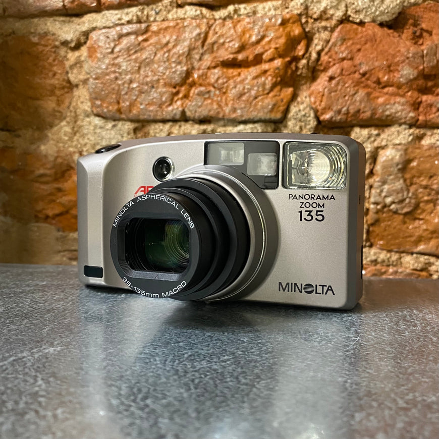 Minolta Panorama zoom 135 пленочный фотоаппарат