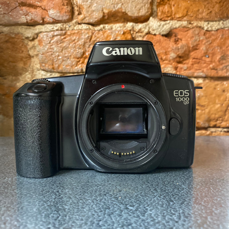 Canon EOS1000QD тушка рабочая
