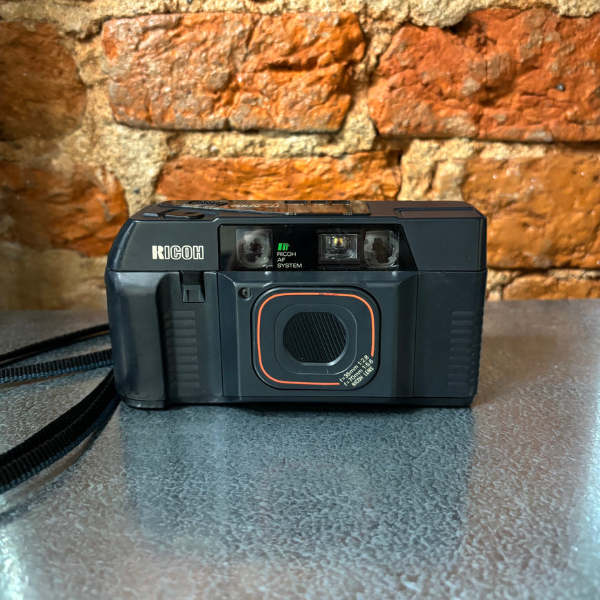 Ricoh TF-500D пленочный фотоаппарат