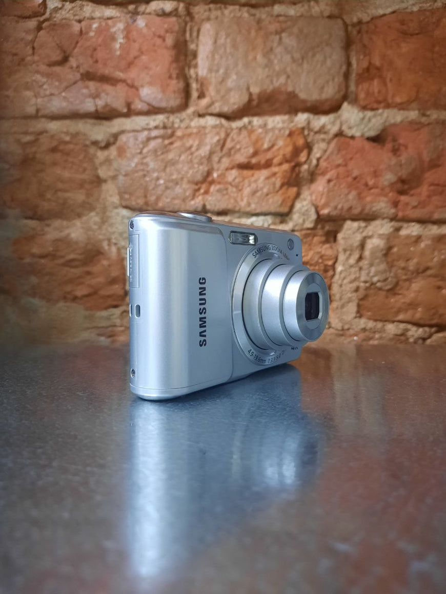 Samsung ES25 цифровой фотоаппарат