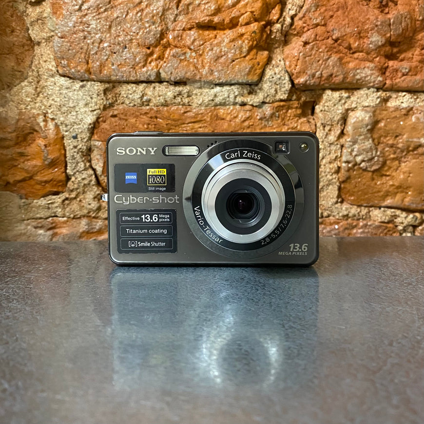 Sony Cyber-shot DSC-W300 графит цифровой фотоаппарат