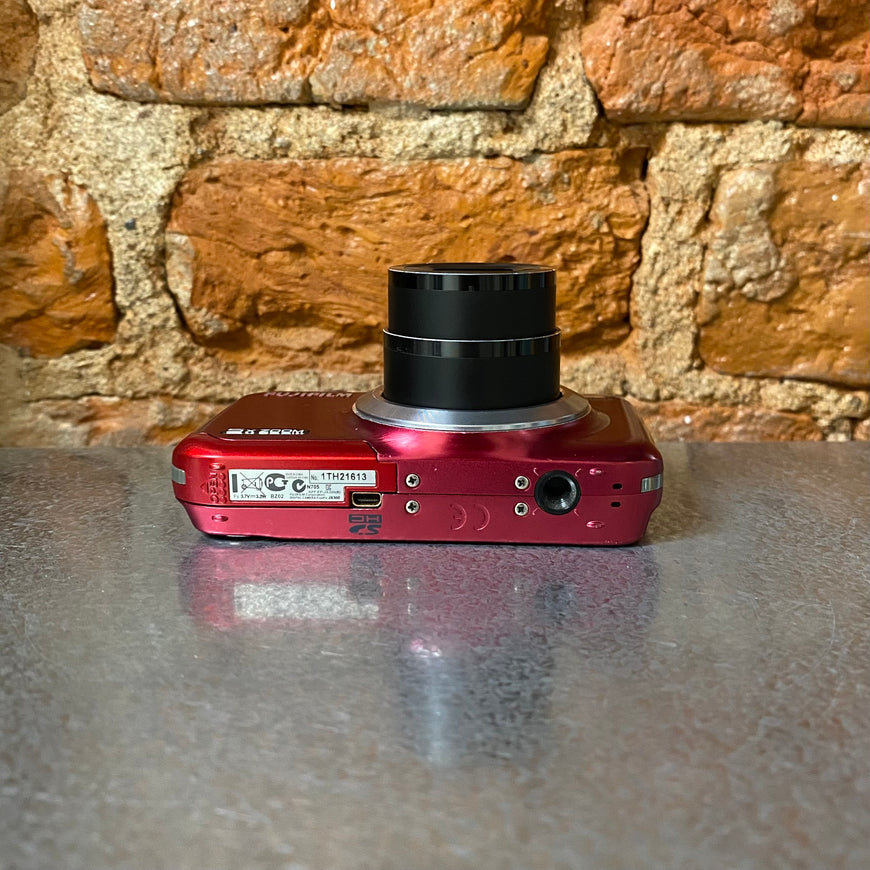 Fujifilm FinePix JX300 красный цифровой фотоаппарат
