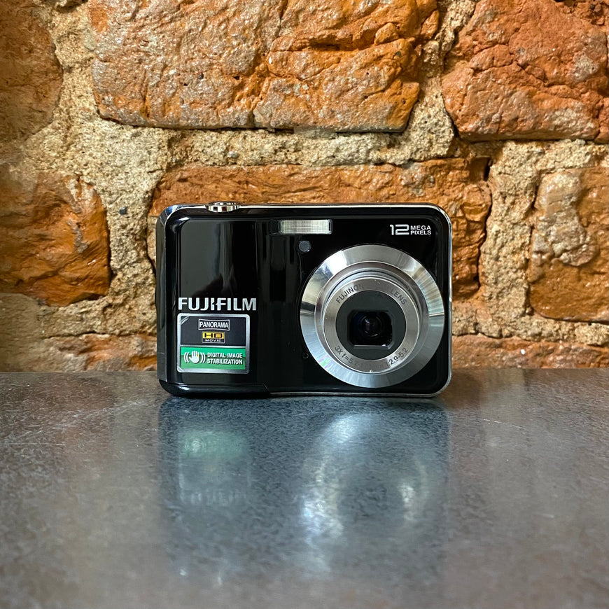 Fujifilm FinePix AV100 черный цифровой фотоаппарат