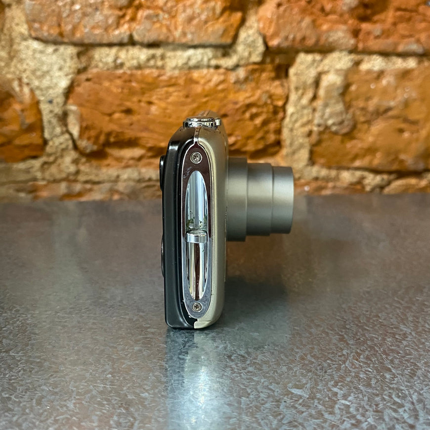 Nikon Coolpix S3100 шампань цифровой фотоаппарат