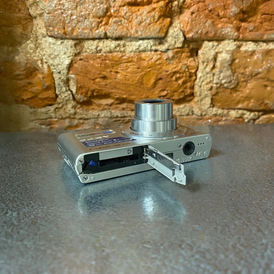 Sony Cyber-shot DSC-W320 серебро цифровой фотоаппарат