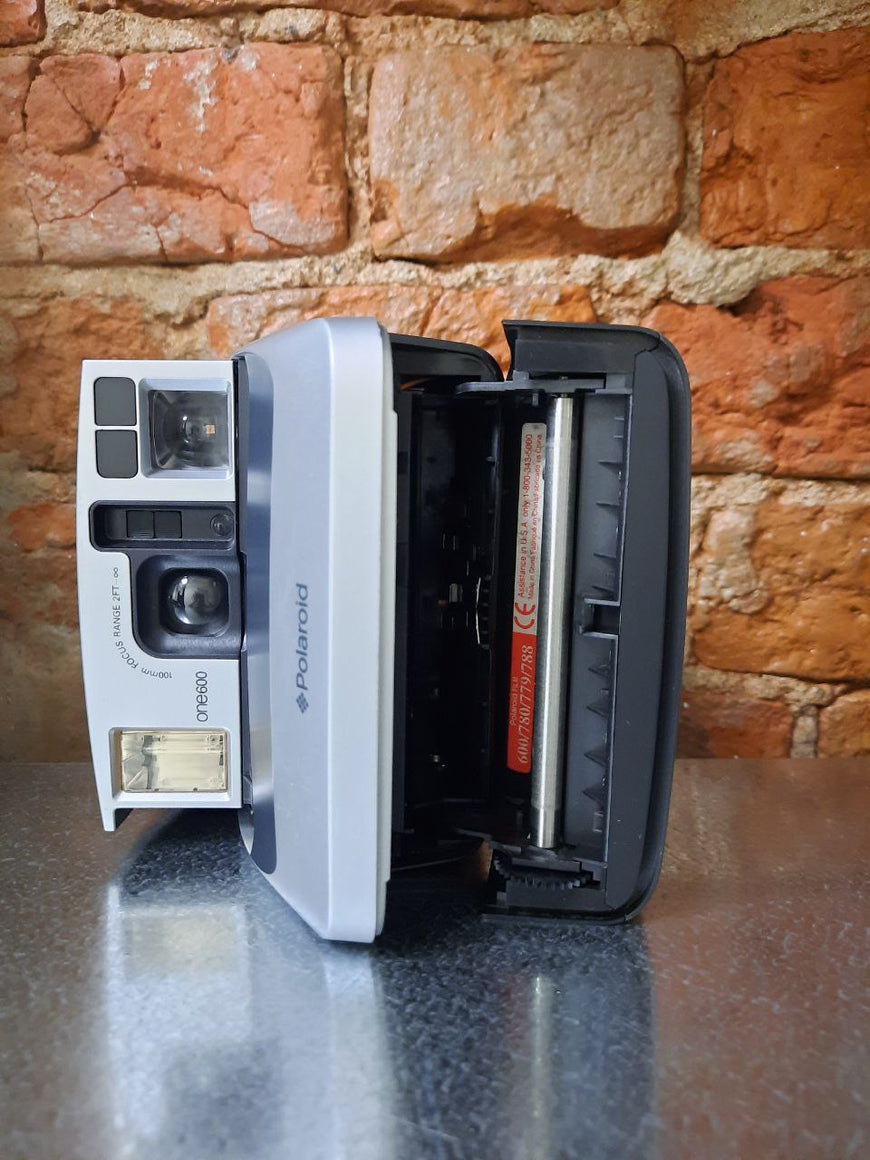 Polaroid One 600 складной полароид