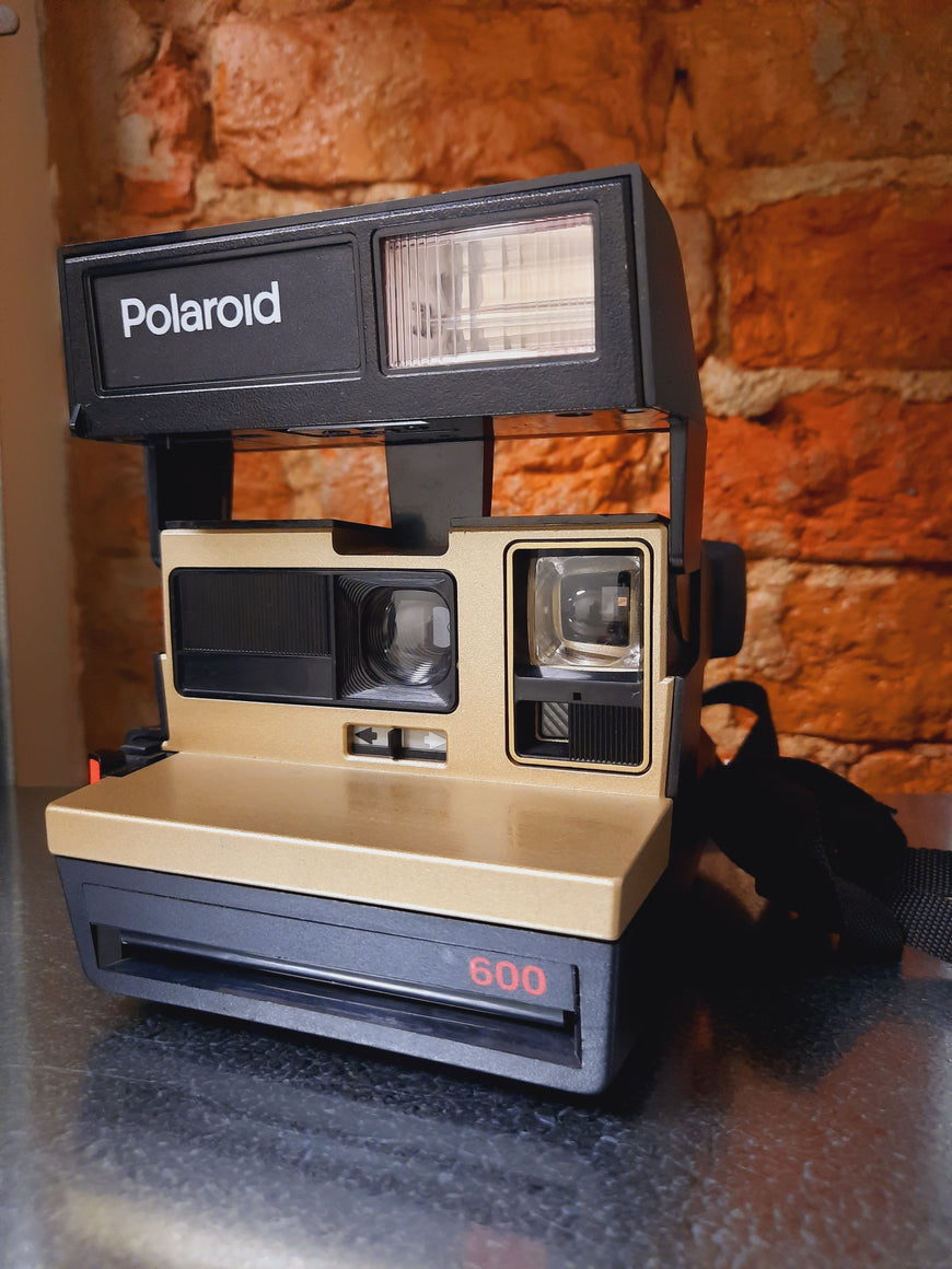 Polaroid 600 золото редкий