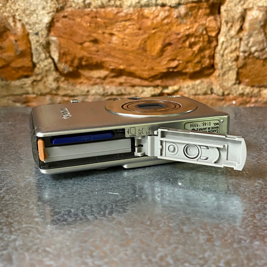 Sony Digital IXUS 40 цифровой фотоаппарат