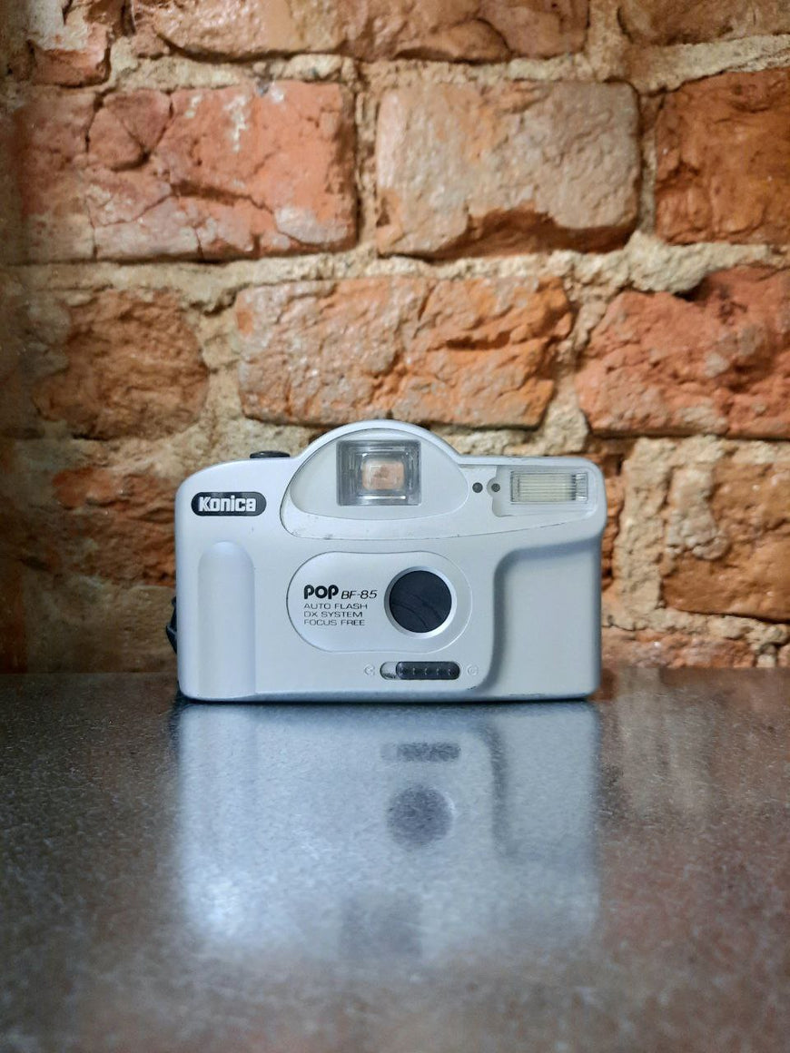 Konica BF-85 пленочный фотоаппарат серебро