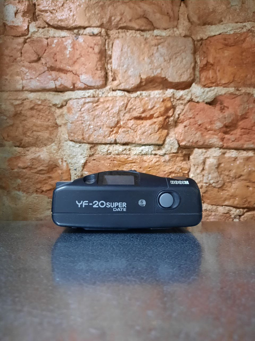 Ricoh YF-20 super date пленочный фотоаппарат