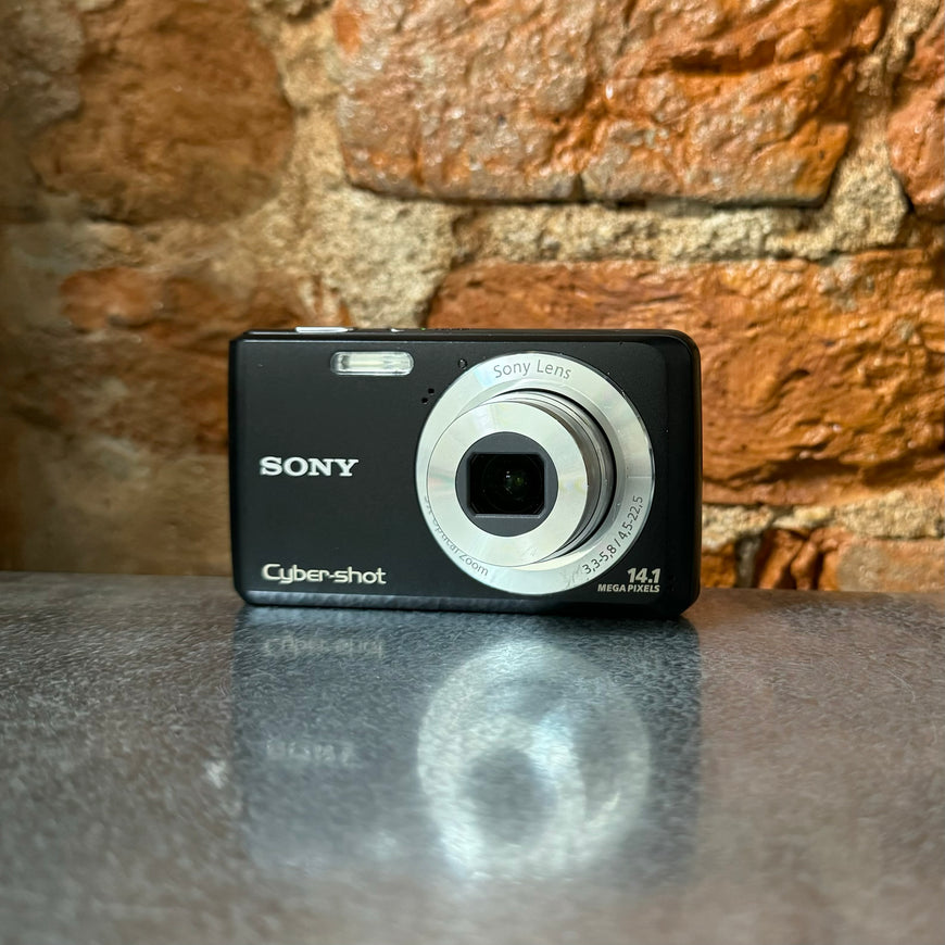 Sony Cyber-shot DSC-W520 черный цифровой фотоаппарат