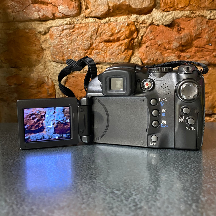 Canon PowerShot S3 IS черный цифровой фотоаппарат