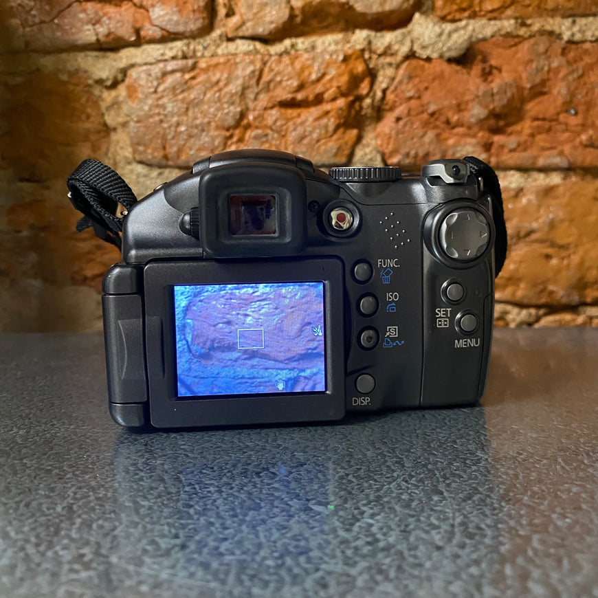 Canon PowerShot S3 IS черный цифровой фотоаппарат