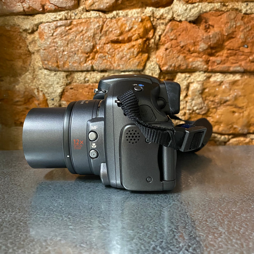 Canon PowerShot S3 IS черный цифровой фотоаппарат