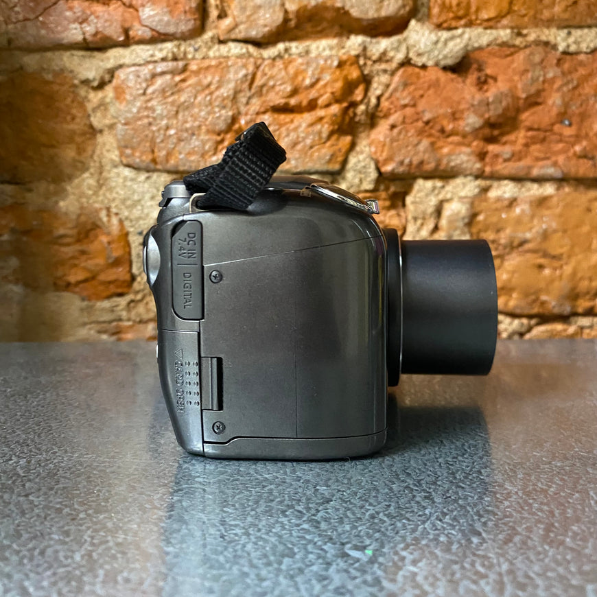 Canon PowerShot S3 IS черный цифровой фотоаппарат