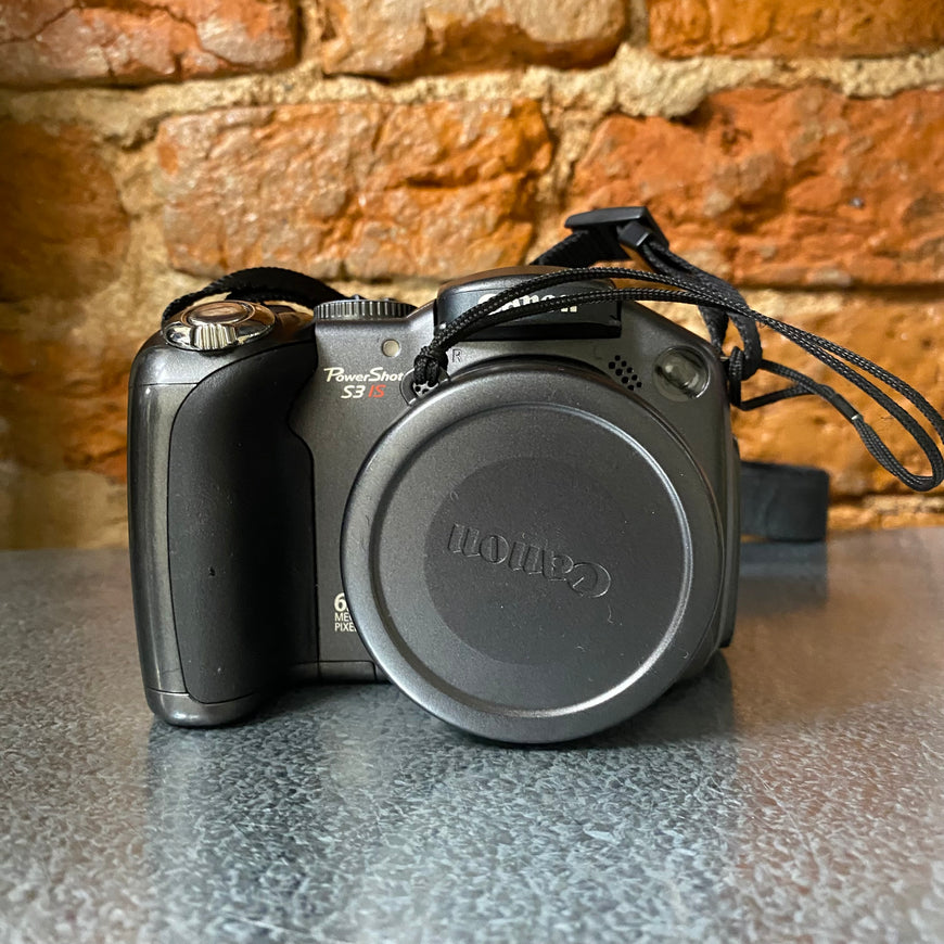 Canon PowerShot S3 IS черный цифровой фотоаппарат