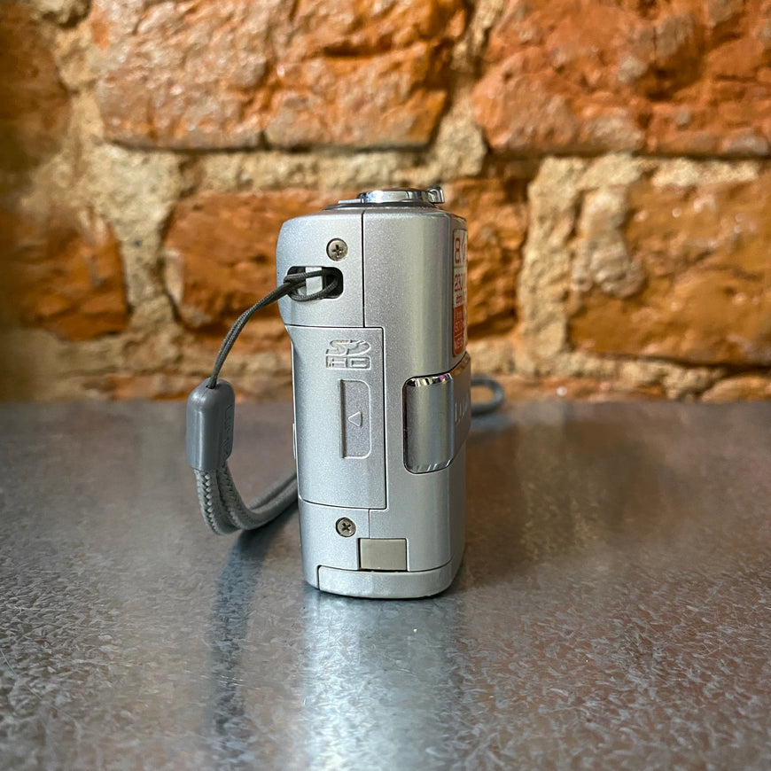 Panasonic Lumix DMC-LS80 серебро