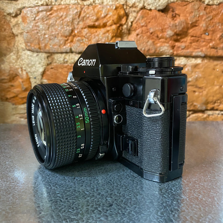 Canon A-1 50mm 1.4 зеркальный пленочный фотоаппарат