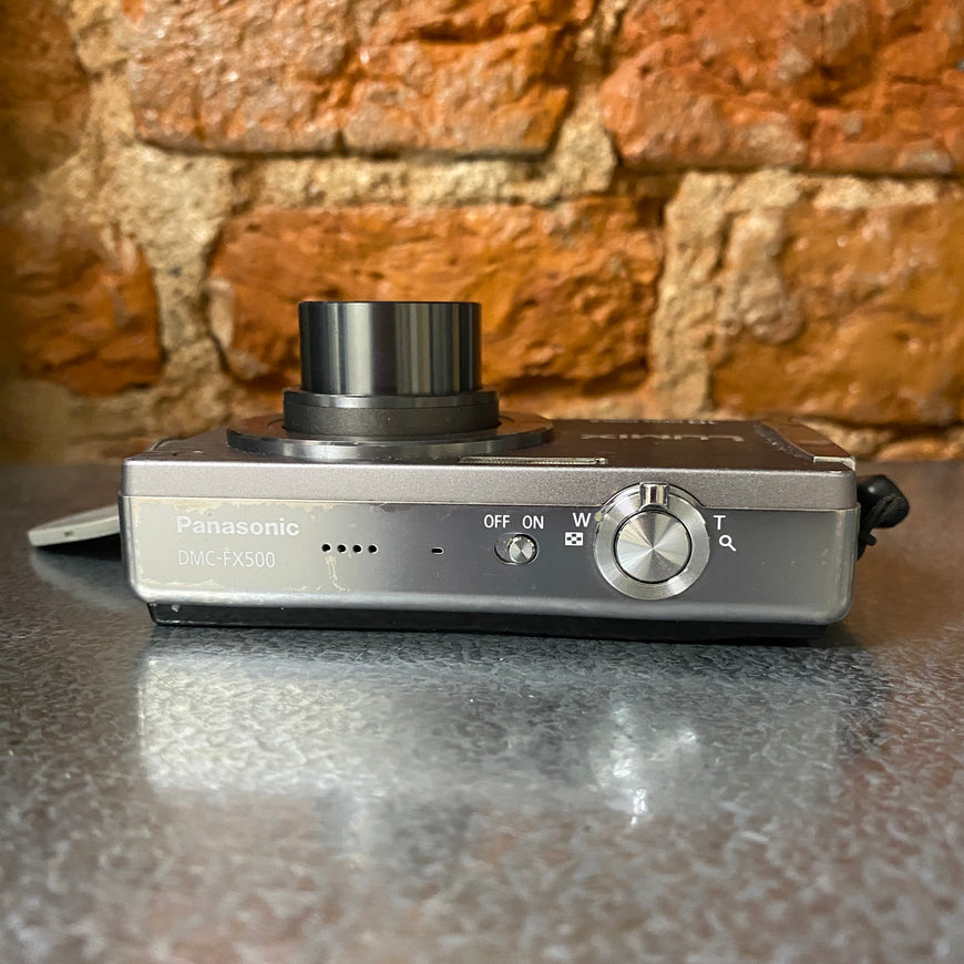 Panasonic Lumix DMC-FX500 серебро цифровой фотоаппарат