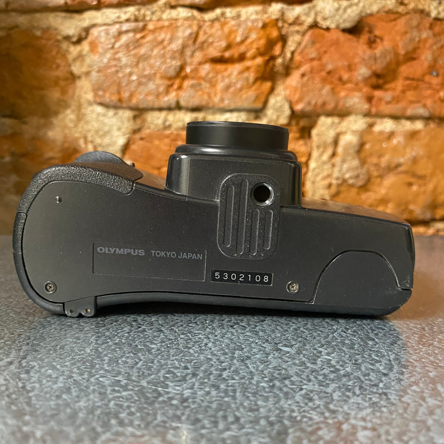 Olympus Superzoom 70 пленочный фотоаппарат