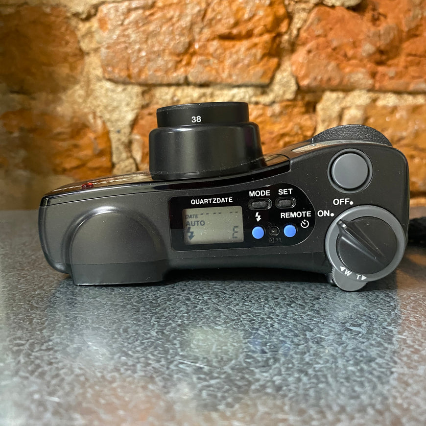 Olympus Superzoom 70 пленочный фотоаппарат