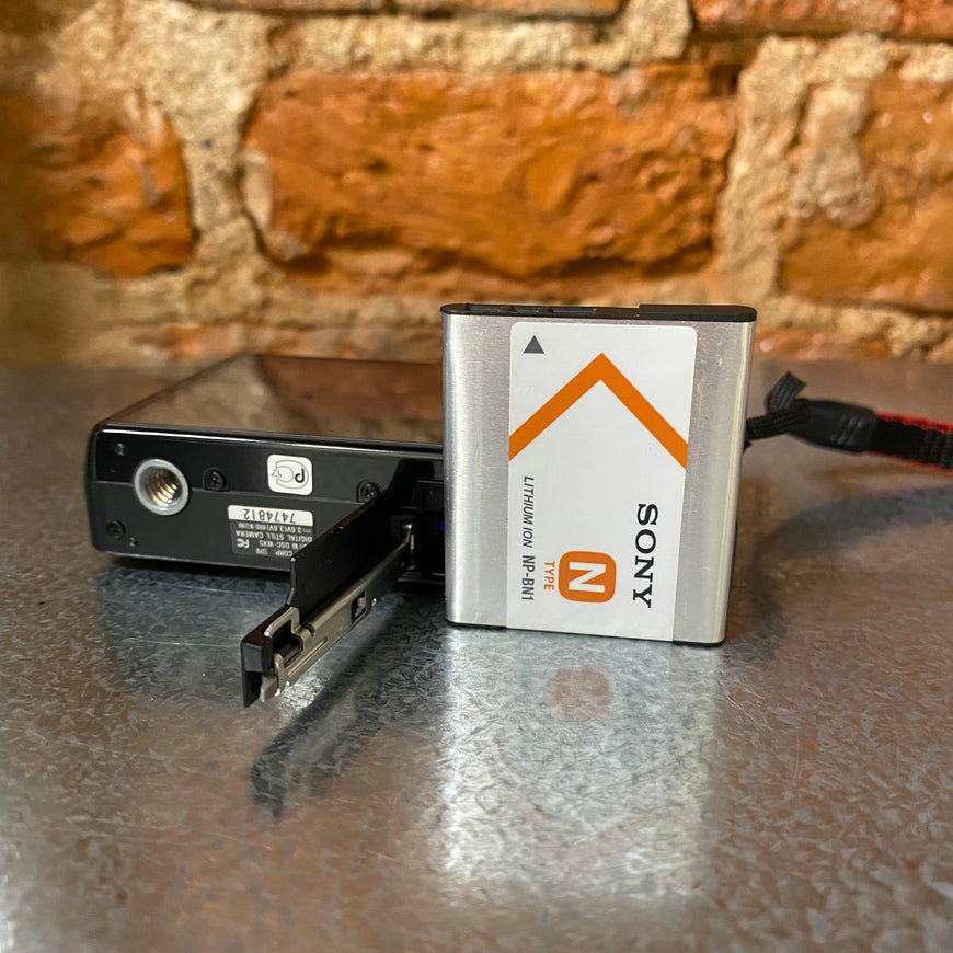 Sony Cyber-shot DSC-WX5 цифровой фотоаппарат черный