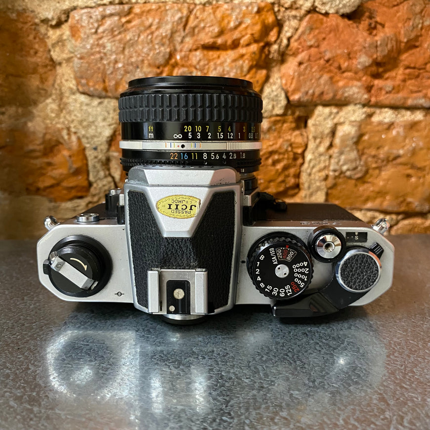 Nikon FM2 Nikkor 50mm 1.8 зеркальный пленочный фотоаппарат