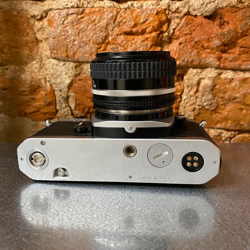 Nikon FM2 Nikkor 50mm 1.8 зеркальный пленочный фотоаппарат