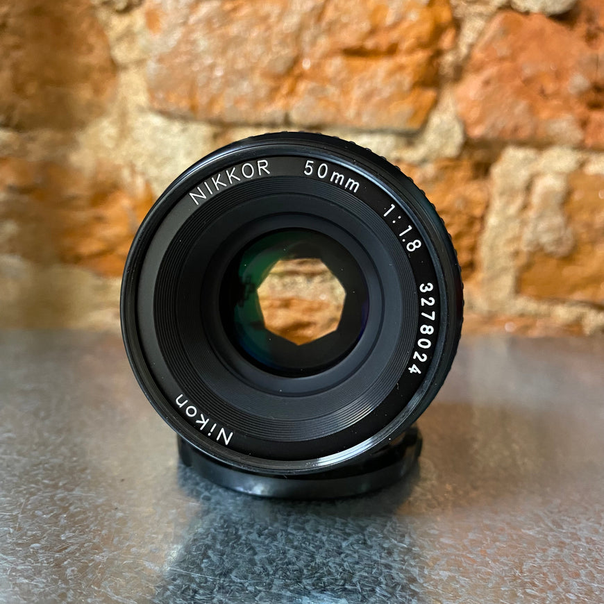 Nikon FM2 Nikkor 50mm 1.8 зеркальный пленочный фотоаппарат