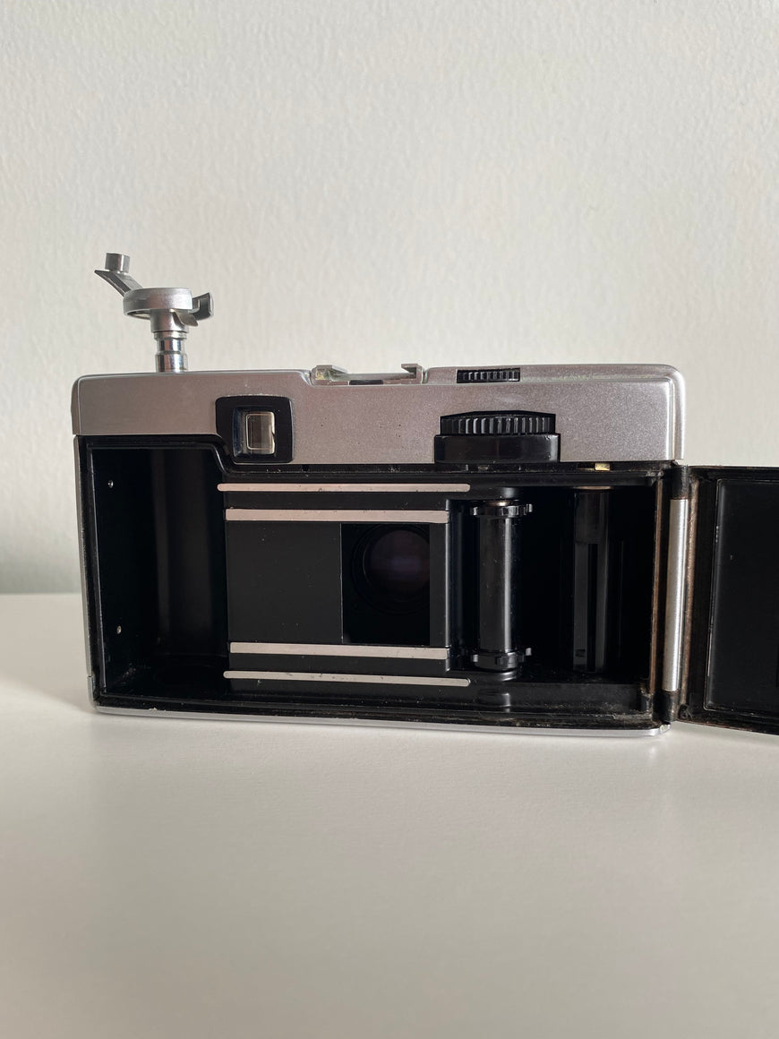Olympus Pen EED F. Zuiko 1.7 полукадровый пленочный фотоаппарат