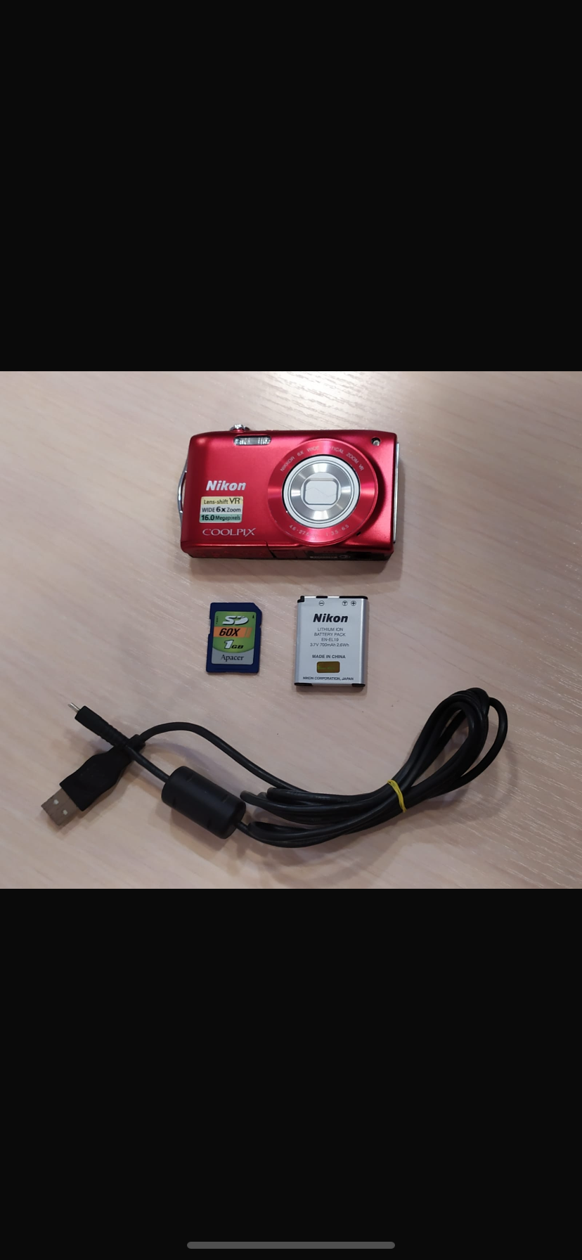 Nikon Coolpix S3300 красный цифровой фотоаппарат