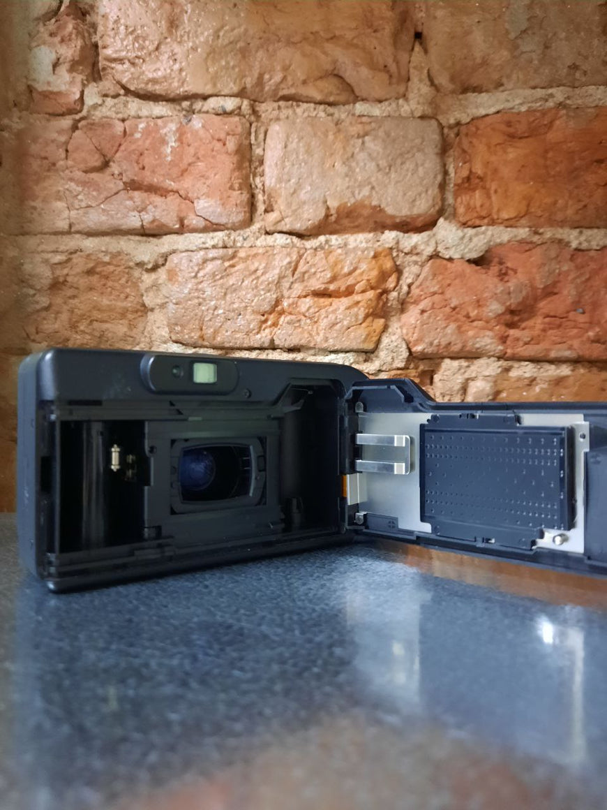 Canon Prima Zoom Mini Caption пленочный фотоаппарат