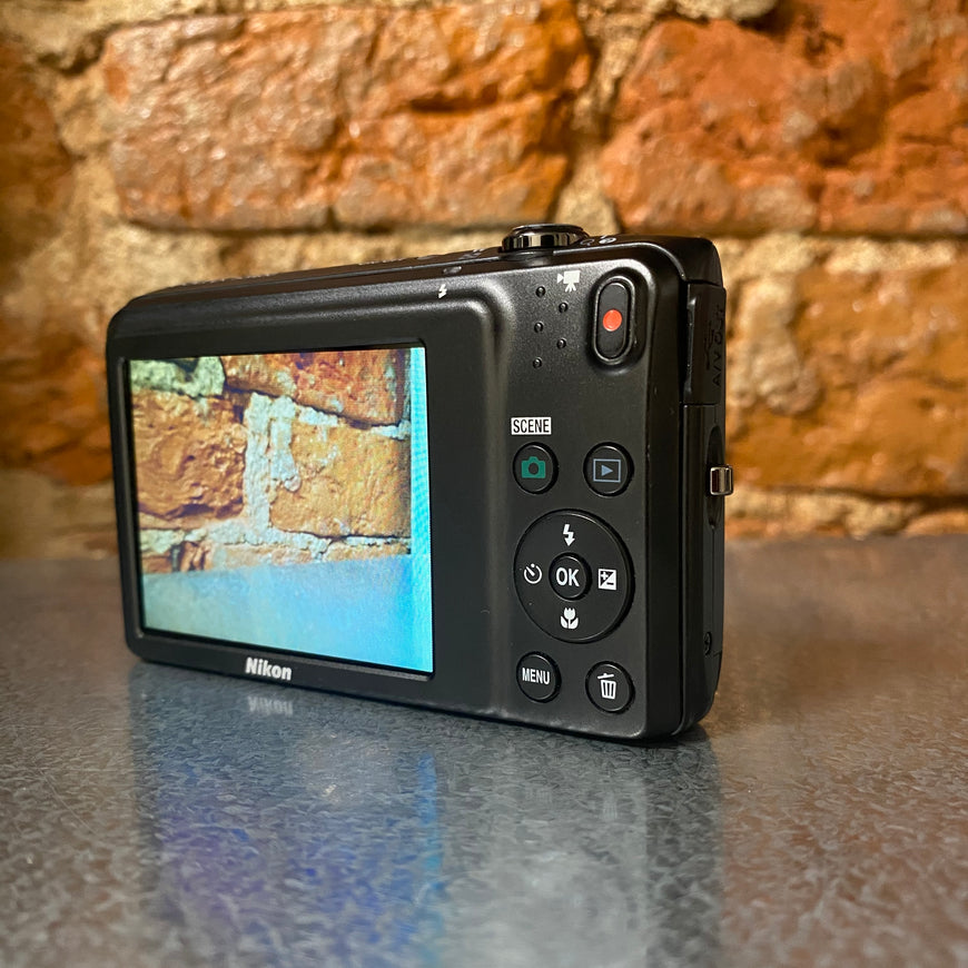 Nikon Coolpix S3400 черный цифровой фотоаппарат