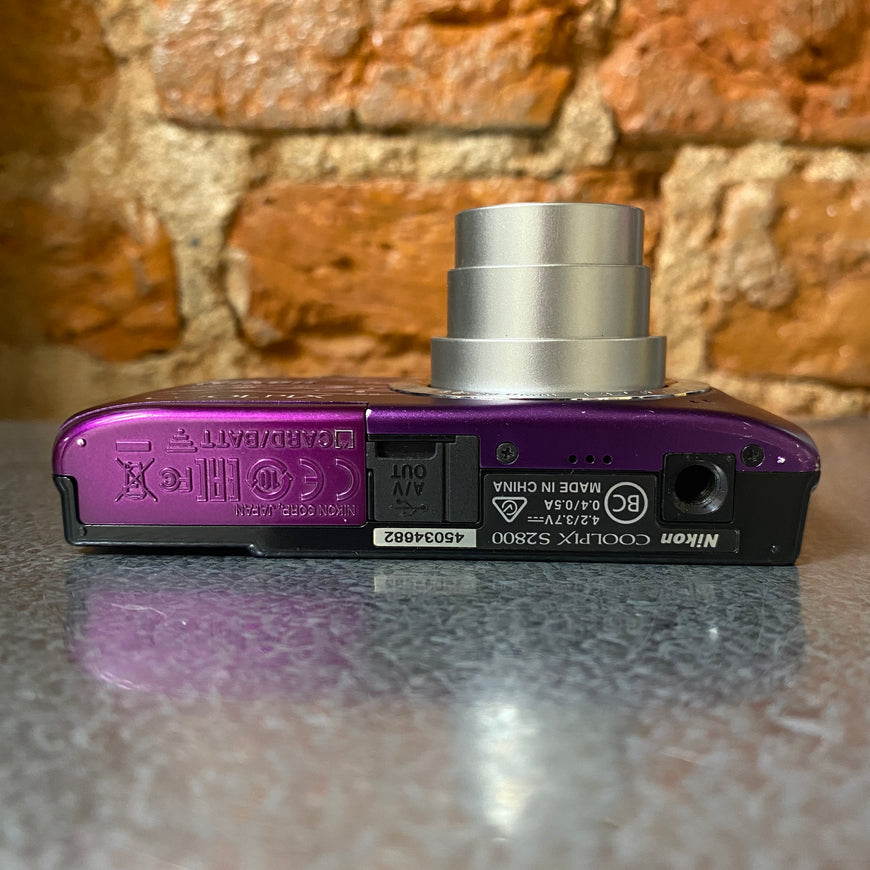 Nikon Coolpix S2800 purple цифровой фотоаппарат