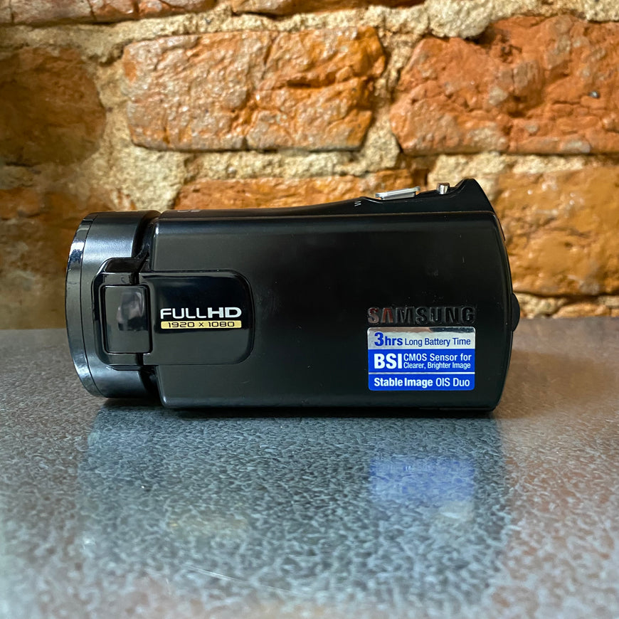 Samsung HMX-H300 черная видео камера цифровая