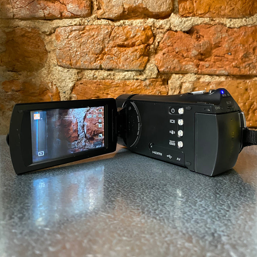 Samsung HMX-H300 черная видео камера цифровая