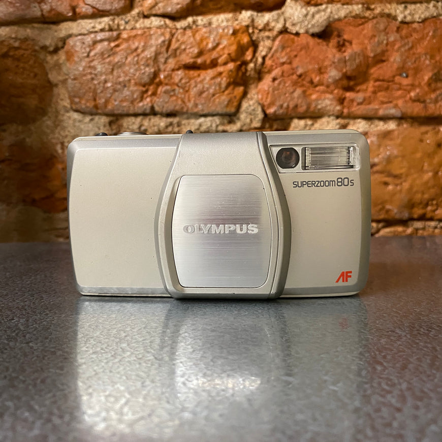 Olympus Superzoom 80S пленочный фотоаппарат