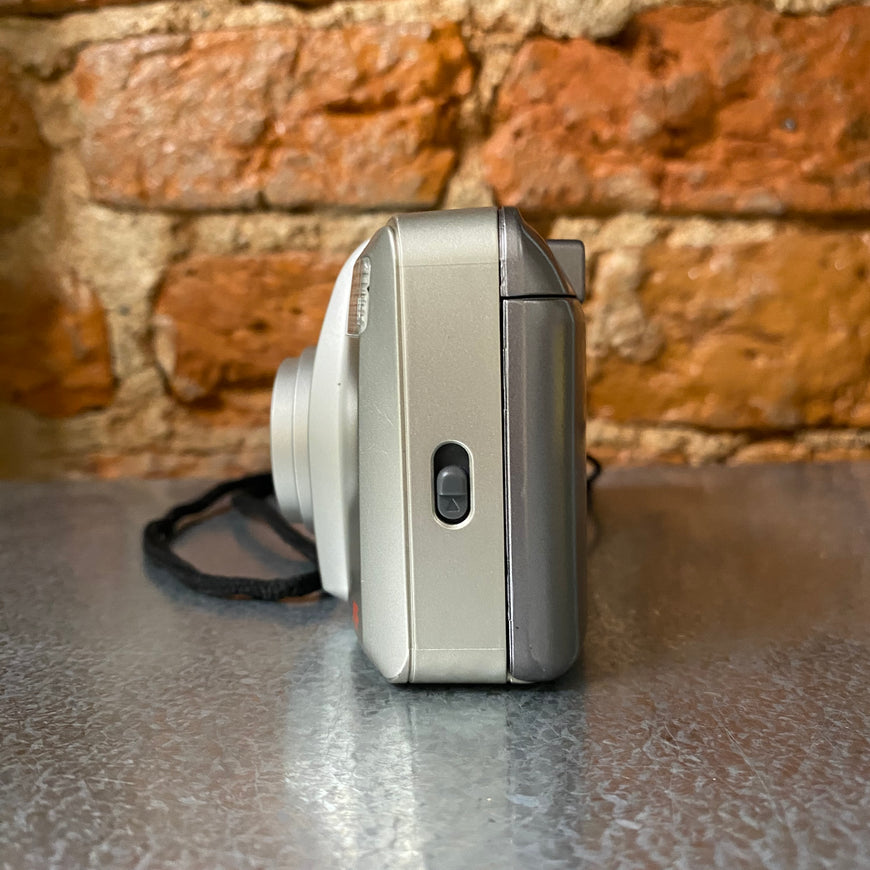 Olympus Superzoom 80S пленочный фотоаппарат