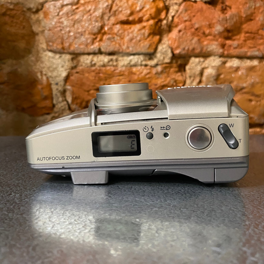 Olympus Superzoom 80S пленочный фотоаппарат