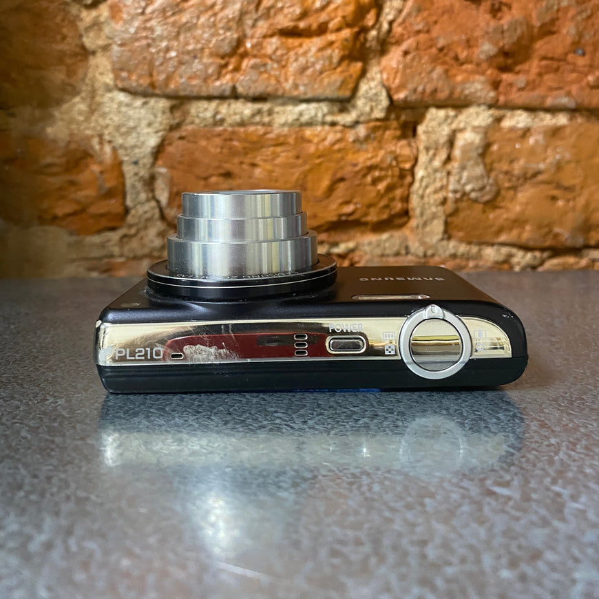 Samsung PL210 цифровой фотоаппарат