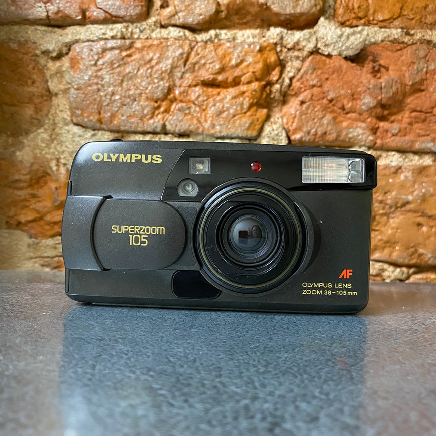 Olympus Superzoom 105 пленочный фотоаппарат