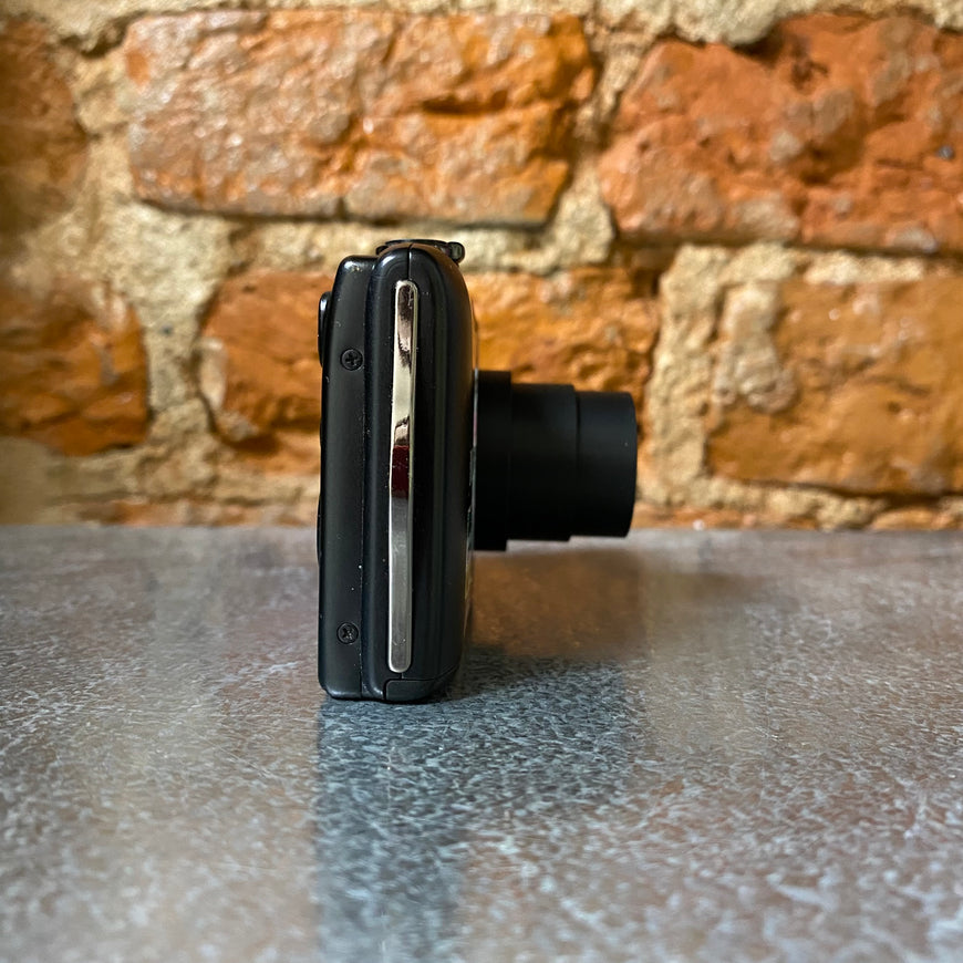 Nikon Coolpix S3200 черный цифровой фотоаппарат