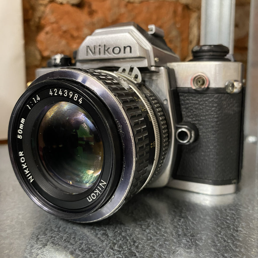 Nikon FM2 Nikkor 50 mm 1.4 зеркальный пленочный фотоаппарат