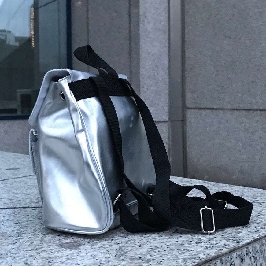 Серебристый рюкзак Polaroid винтаж