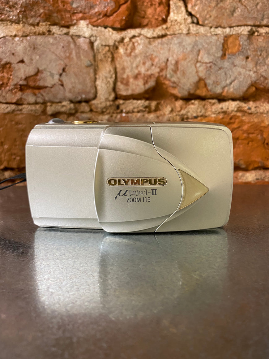 Olympus mju II 115 champagne gold пленочный фотоаппарат